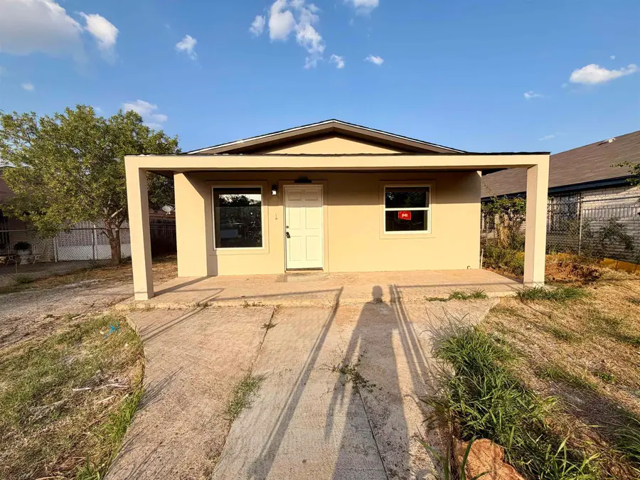 3405 S Louisiana Ave, Laredo, TX 78046 - #2