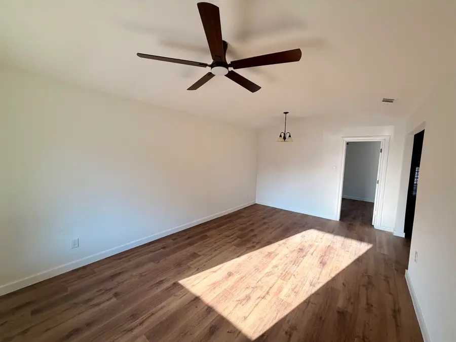 3405 S Louisiana Ave, Laredo, TX 78046 - #3
