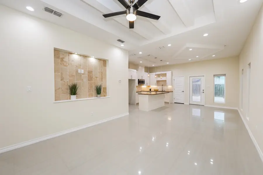 1606 Cozumel Dr, Laredo, TX 78046 - #2