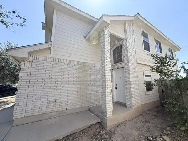17525 Rock Port Rd, Laredo, TX 78045 - #2
