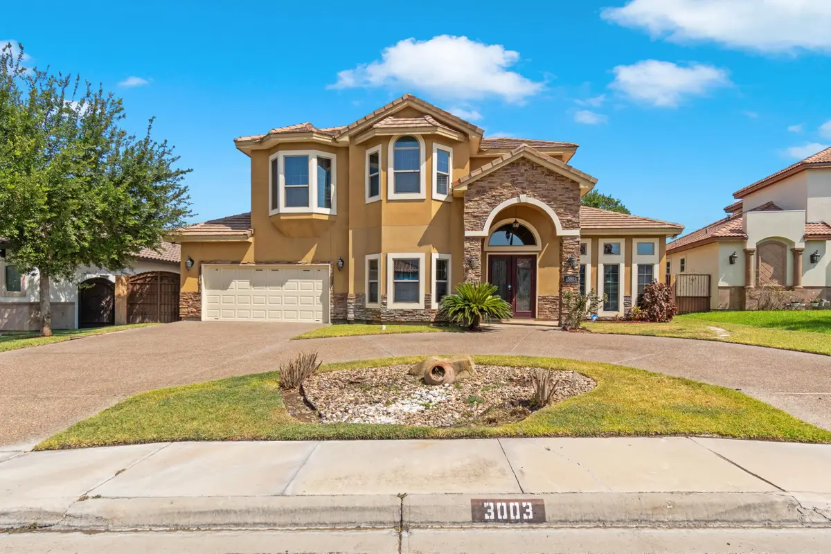 3003 Dickinson Dr, Laredo, TX 78041-2820 - #1