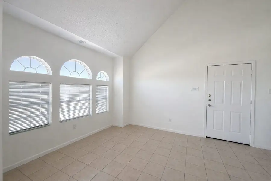 1220 Fremont St, Laredo, TX 78040 - #3