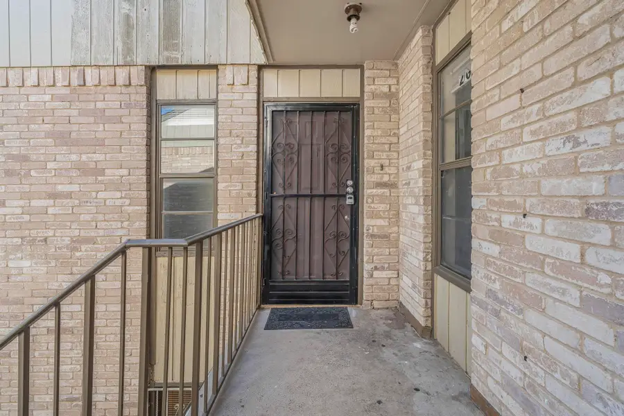 100 Hillside Rd, Laredo, TX 78041 - #3