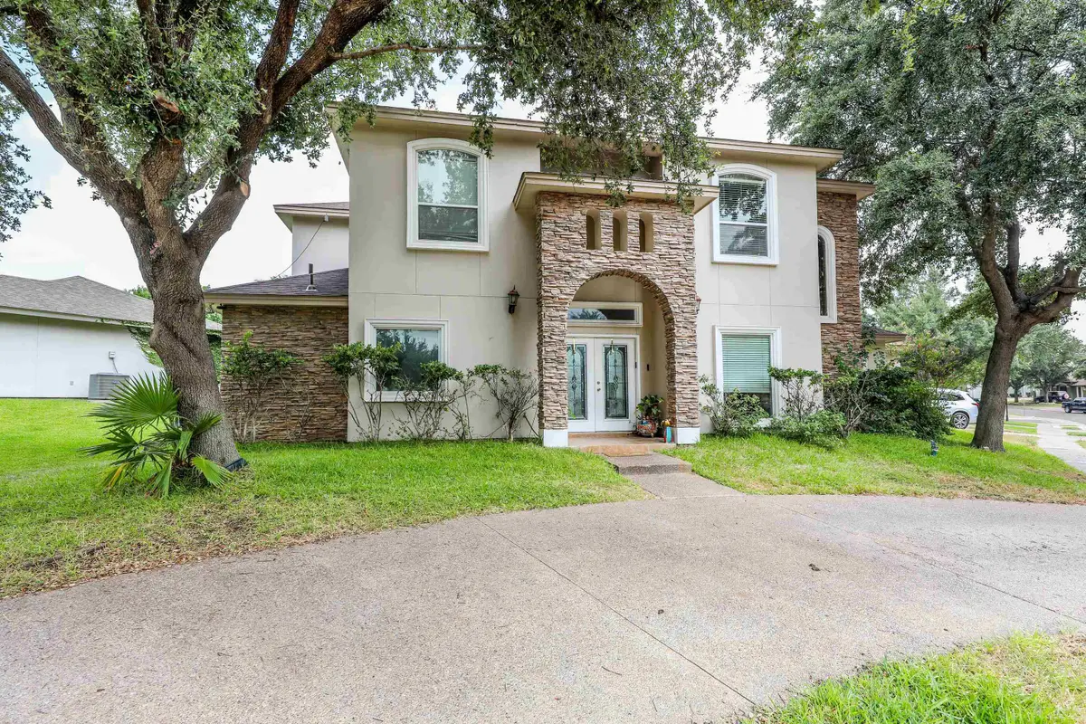 516 Finch Ln, Laredo, TX 78045 - #1