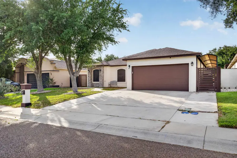 3204 Imperial Dr, Laredo, TX 78045 - #2