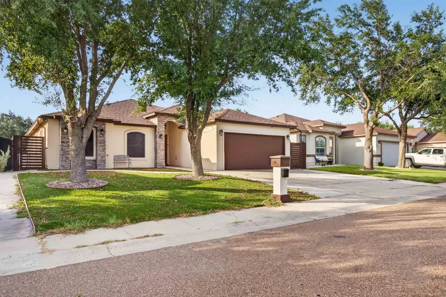 3204 Imperial Dr, Laredo, TX 78045 - #3