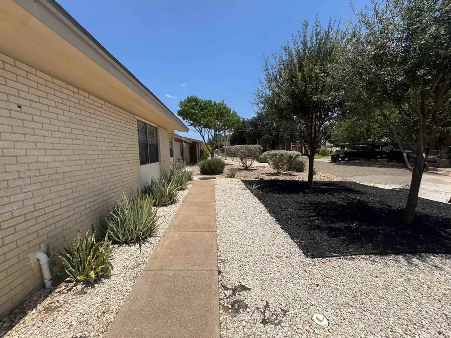 626A Birchwood Ln, Laredo, TX 78041 - #2