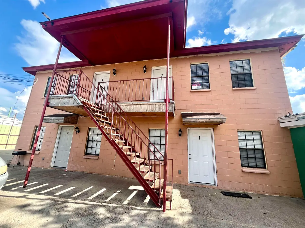 2017 Tacuba St, Laredo, TX 78040 - #1