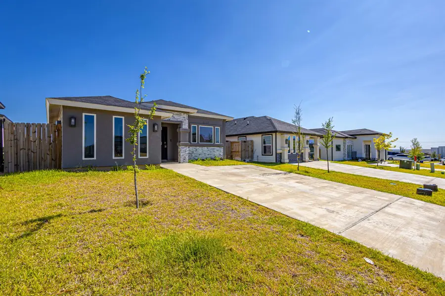 3719 Birge Dr., Laredo, TX 78046 - #2