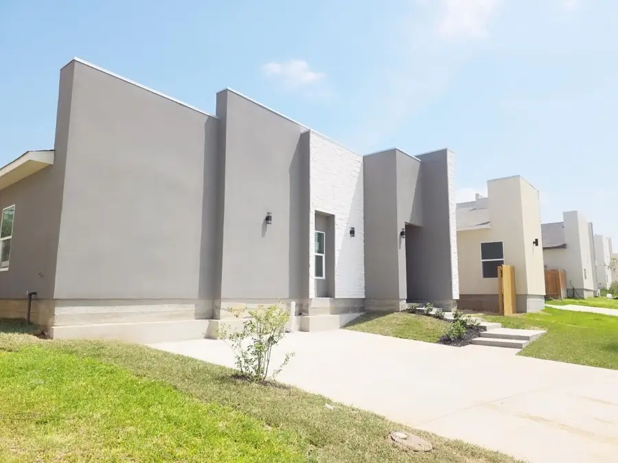 5004 Cherimoya Ln., Laredo, TX 78046 - #2