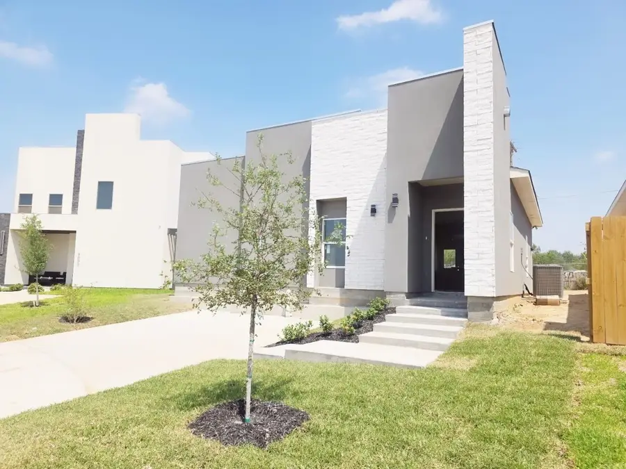 5004 Cherimoya Ln., Laredo, TX 78046 - #3