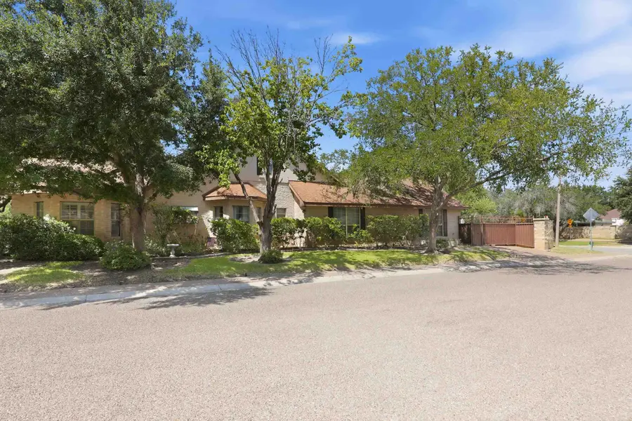 3301 Winsome Ct, Laredo, TX 78045 - #3