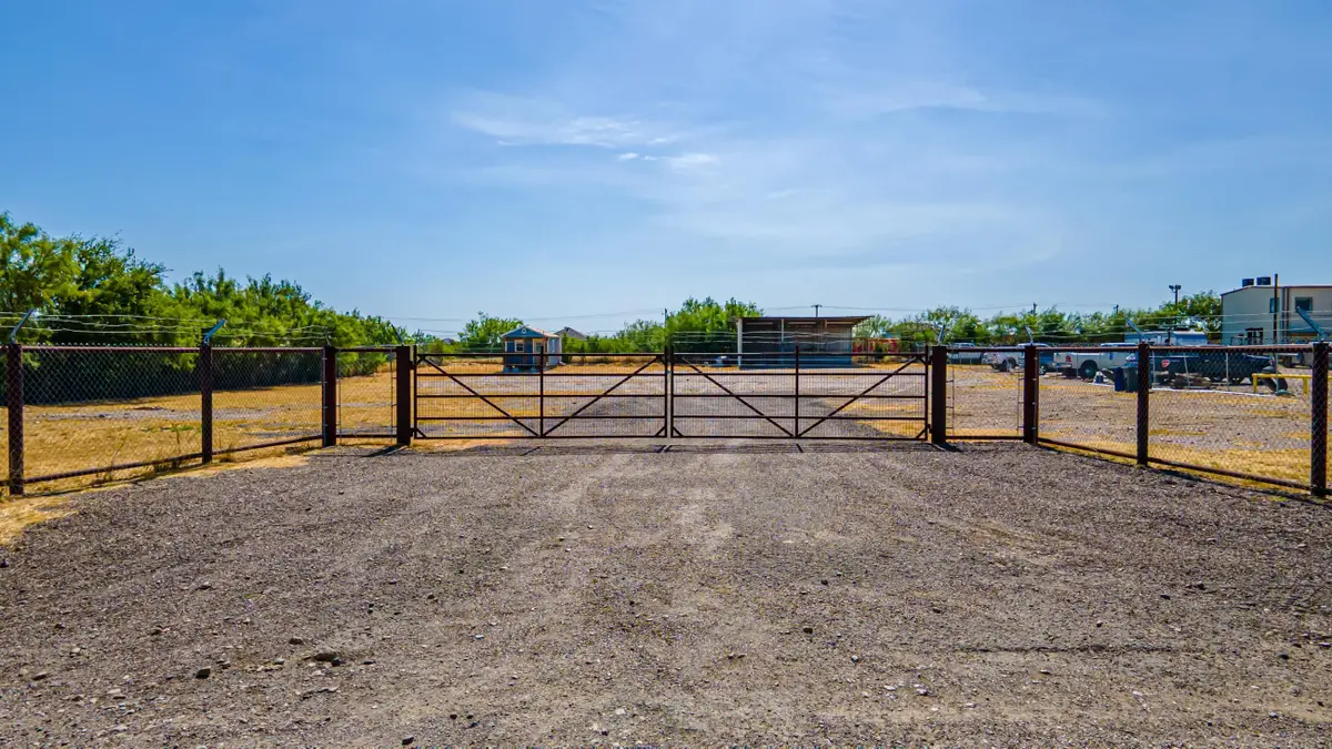 250 RR 6086-D, Laredo, TX 78043 - #1
