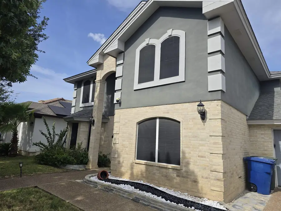 9819 Sweetwind Dr, Laredo, TX 78045 - #3