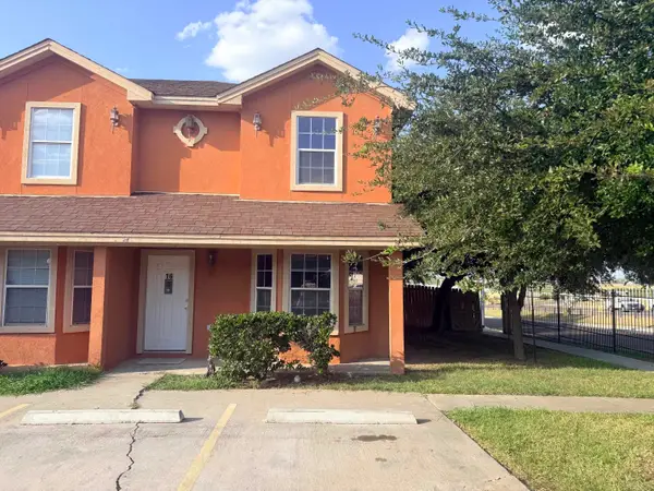1016 Dicky Lane, Laredo, TX 78043
