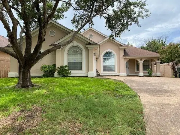 1804 Whitewood Dr, Laredo, TX 78045