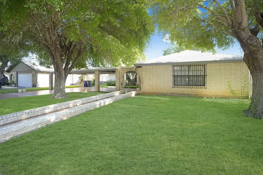 113 Idaho St, Laredo, TX 78041 - #3