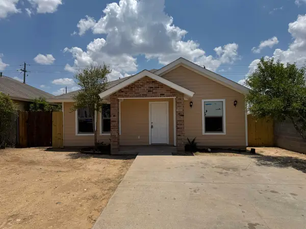 2203 Los Pinos Dr, Laredo, TX 78046