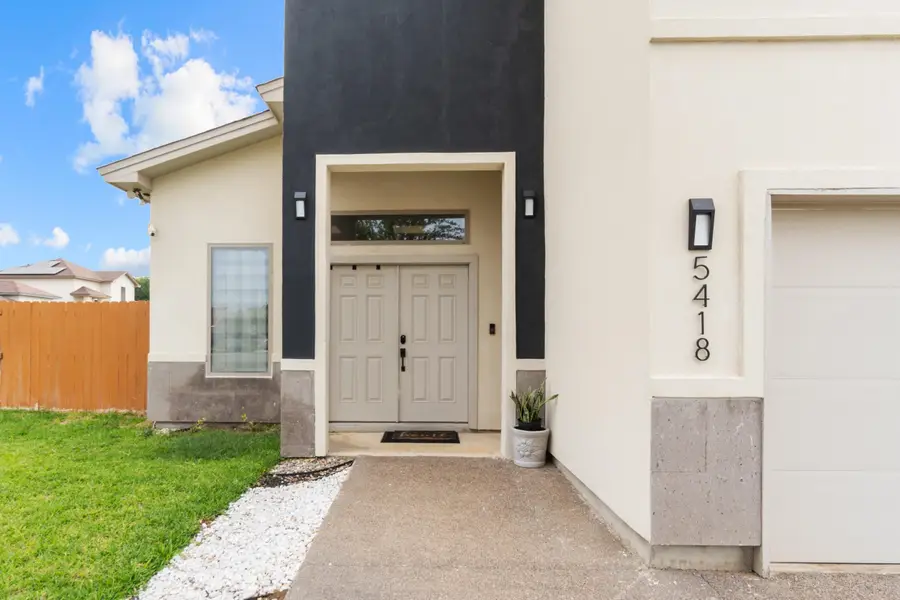 5418 Travesia Ct., Laredo, TX 78045 - #3