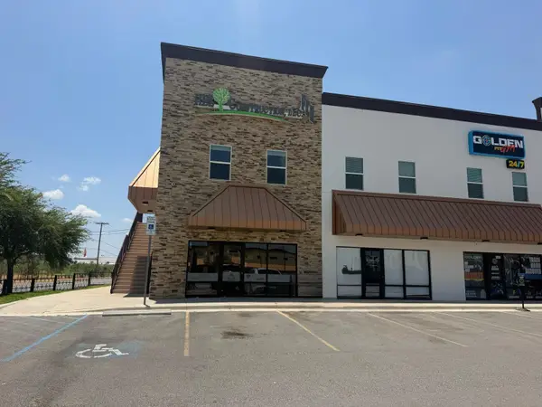 8218 Casa Verde Rd, Laredo, TX 78041