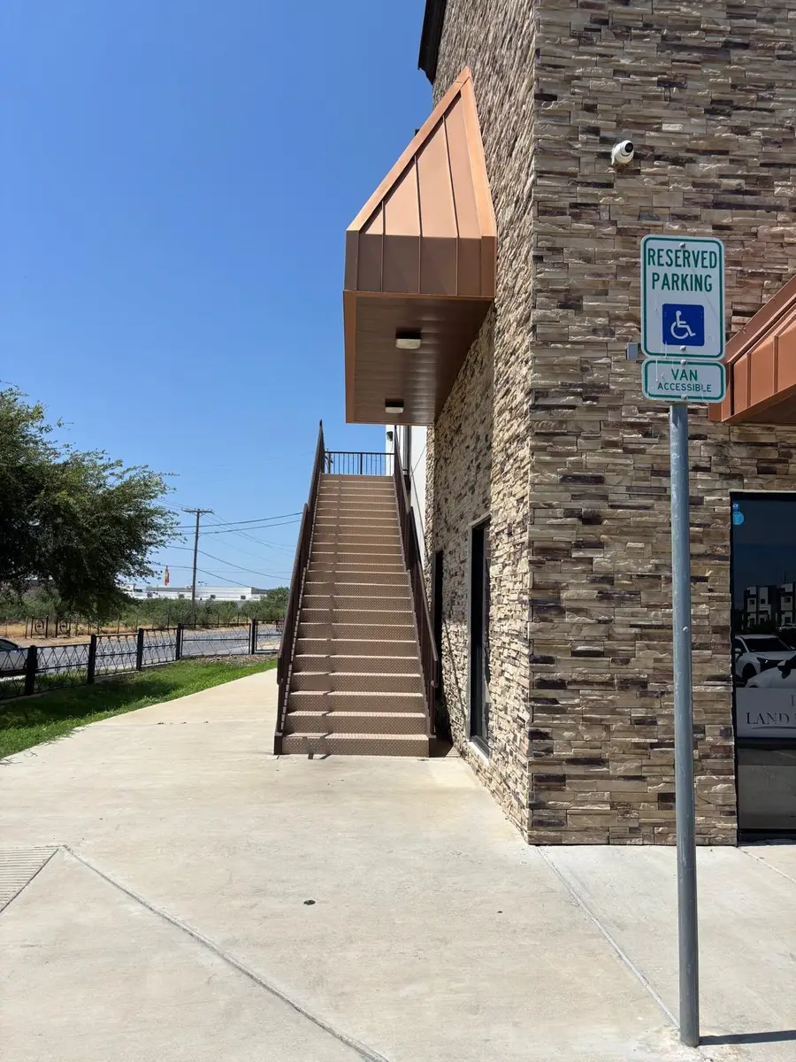 8218 Casa Verde Rd, Laredo, TX 78041 - #2