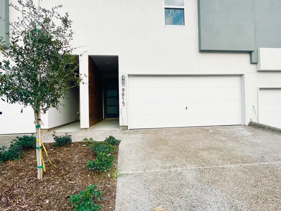 9915 Borna, Laredo, TX 78045 - #2