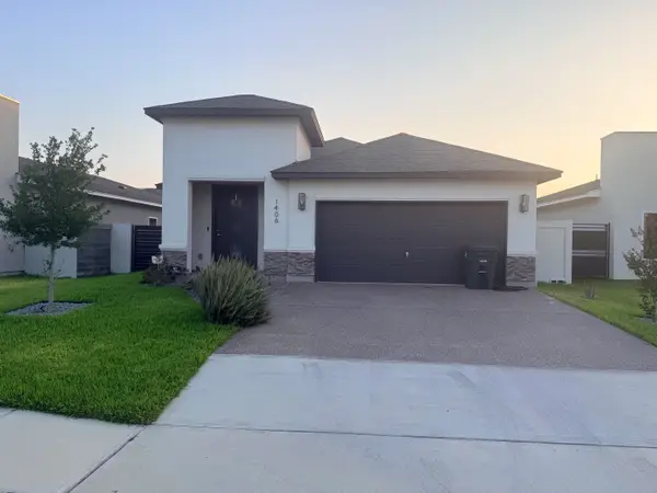 1406 Eagles LN, Laredo, TX 78045
