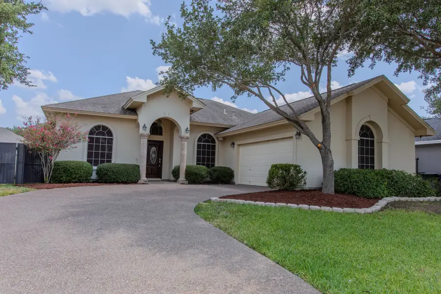 3811 Copper Bend Dr, Laredo, TX 78045 - #2
