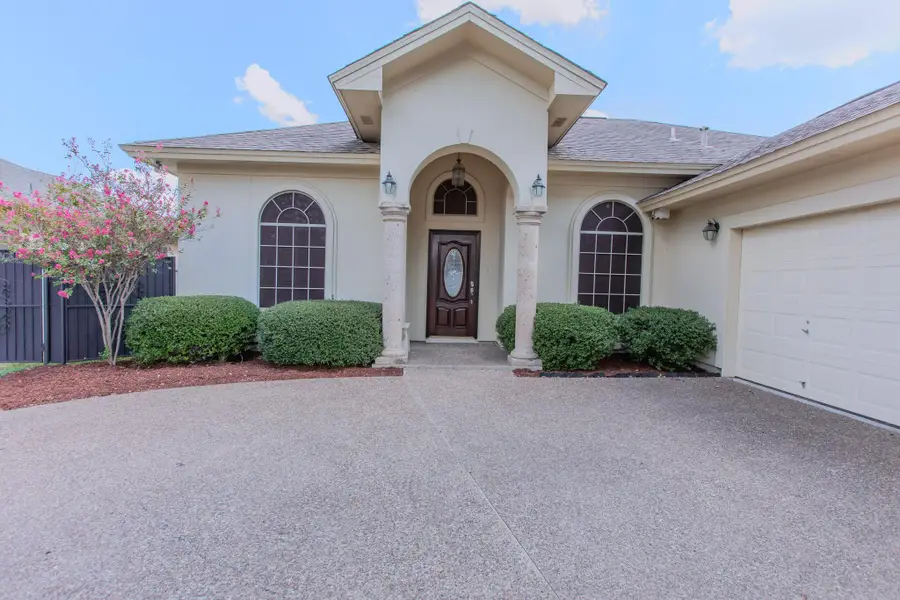 3811 Copper Bend Dr, Laredo, TX 78045 - #3