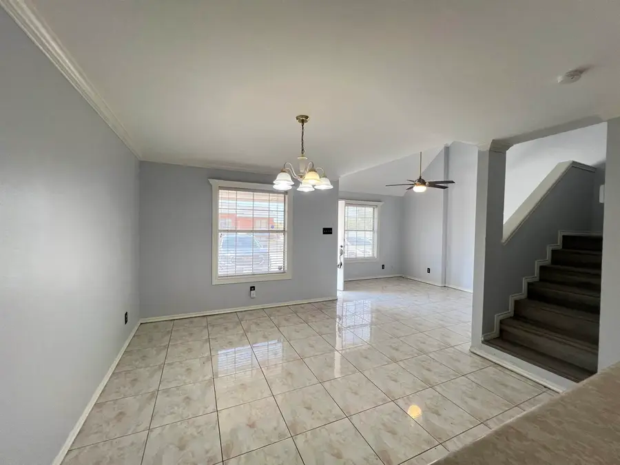 8911 McPherson Rd, Laredo, TX 78045-0000 - #2