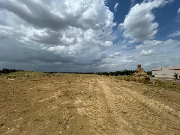 4020 U.S. Hwy 359, Laredo, TX 78040