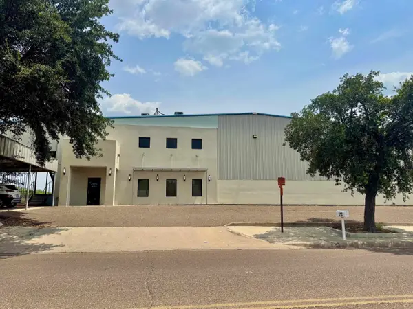 212 Flecha Ln, Laredo, TX 78045