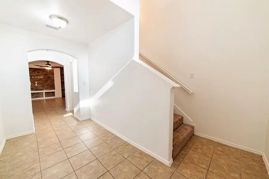 3727 Jose C Santos Dr, Laredo, TX 78046 - #2