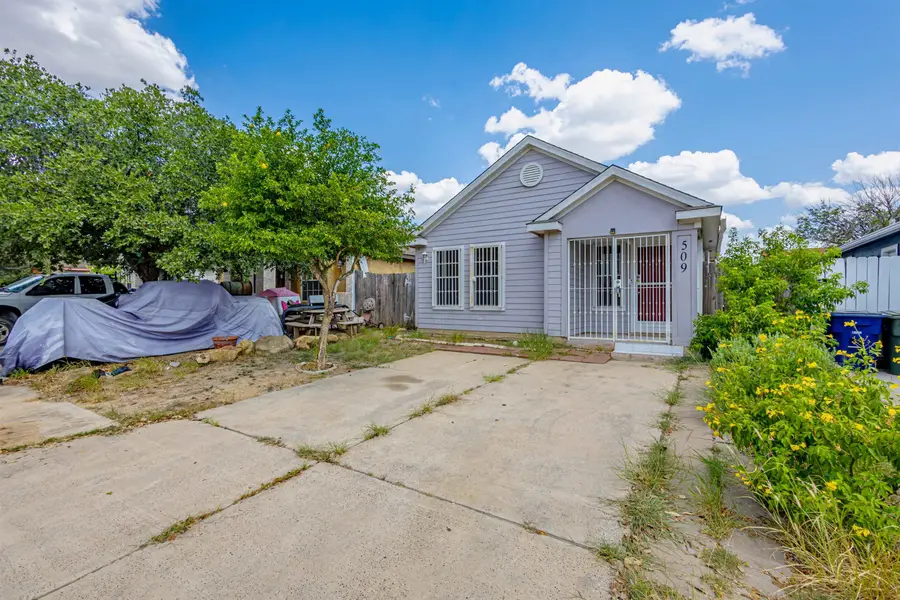 509 Hopi Dr, Laredo, TX 78045 - #2