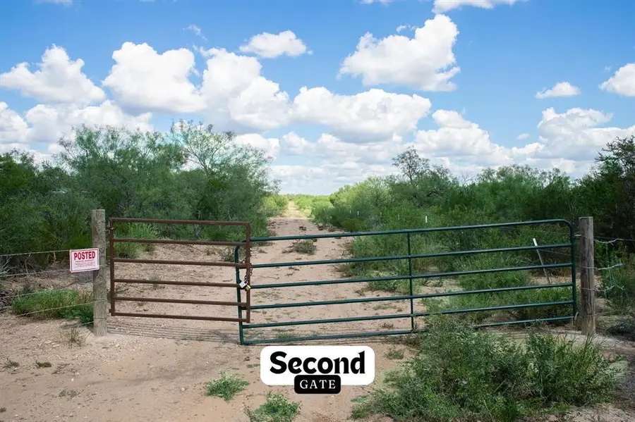 395 Ranch Road 6210F, Laredo, TX 78045 - #2