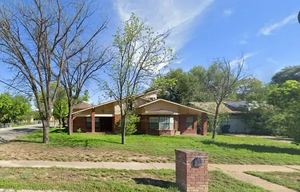 1902 Musser St, Laredo, TX 78043