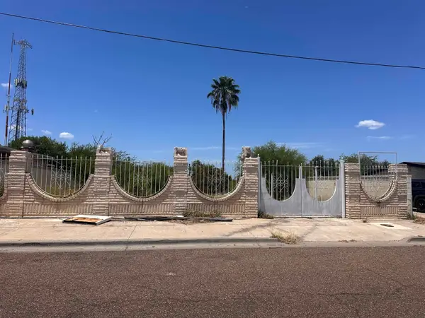 1710 McClelland Ave, Laredo, TX 78040