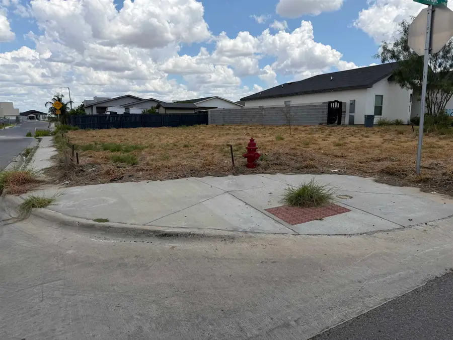 1433 El Zarape Ln., Laredo, TX 78046 - #3
