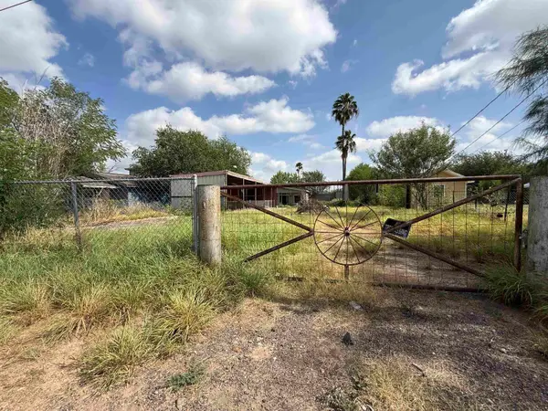 1866 W Orquidia Ln W, RIO BRAVO, TX 78046