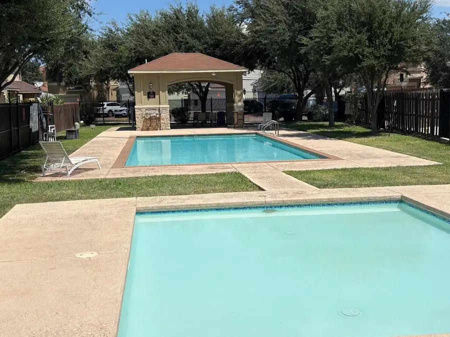 9310 Albany Dr, Laredo, TX 78045 - #3