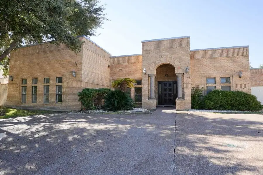 1046 Faldo Dr, Laredo, TX 78045 - #2