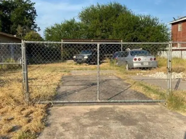 503 Lobo Lp, Laredo, TX 78045