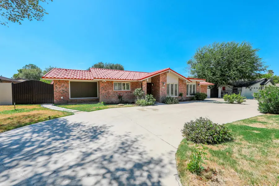 409 Longshadow Rd, Laredo, TX 78041 - #2