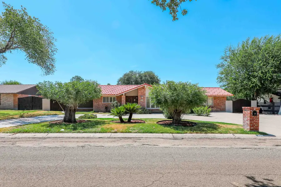 409 Longshadow Rd, Laredo, TX 78041 - #3