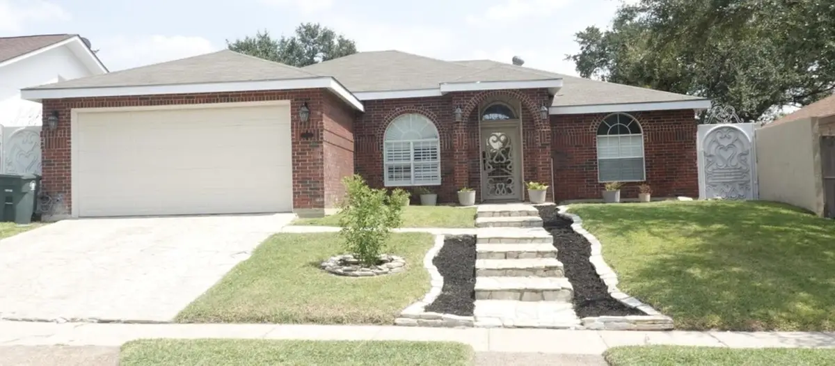 1715 Kingwood Dr, Laredo, TX 78045 - #1