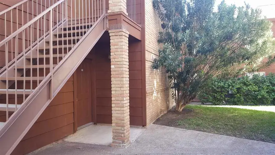 9802 Cantera Ct, Laredo, TX 78045 - #2