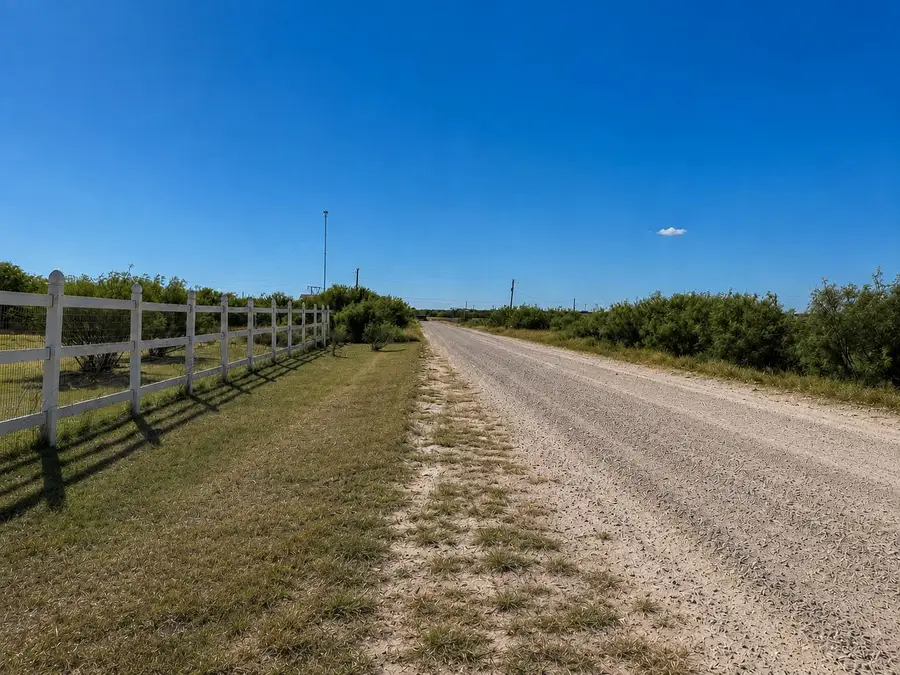 113 Los Centenarios, Laredo, TX 78043 - #3