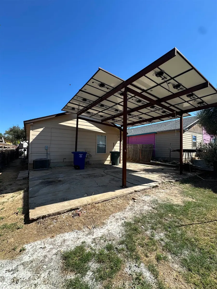 352 Ocean Dr, Laredo, TX 78043 - #3