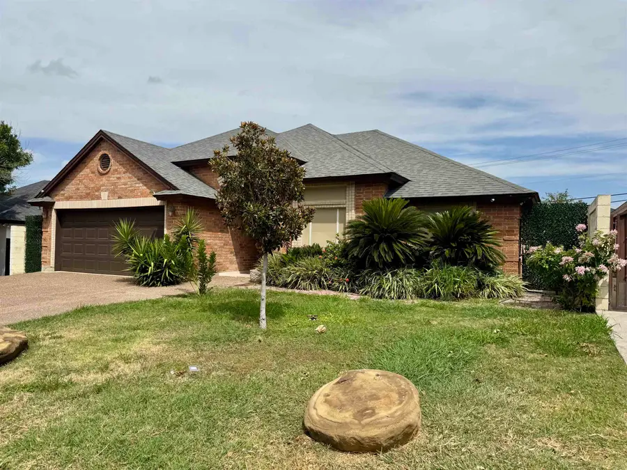 418 Northstar Dr, Laredo, TX 78045 - #2