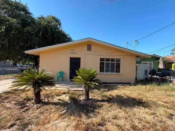 3502 Guadalupe St, Laredo, TX 78043, TX 78043-3827